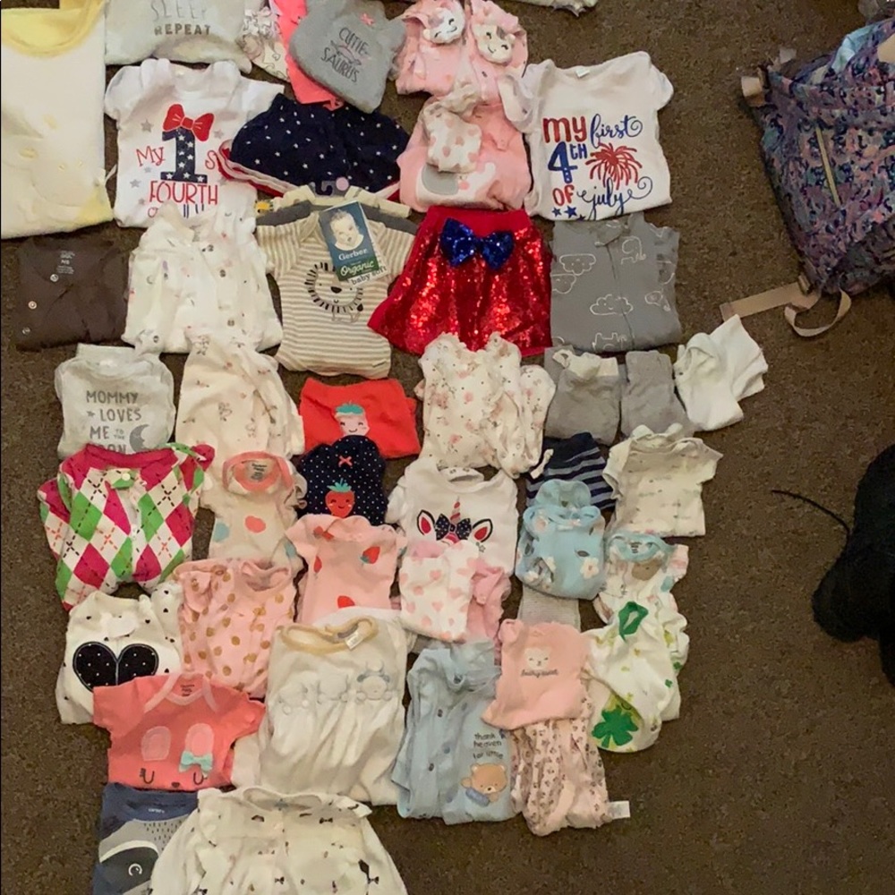Preemie lot some small newborn